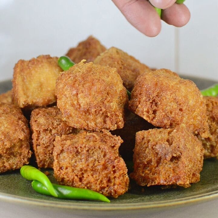 Tauhu Goreng Crispy / Crispy Fried Tofu thumbnail